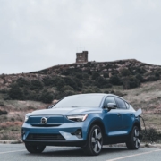 Les voitures électriques se rechargent maintenant super vite !