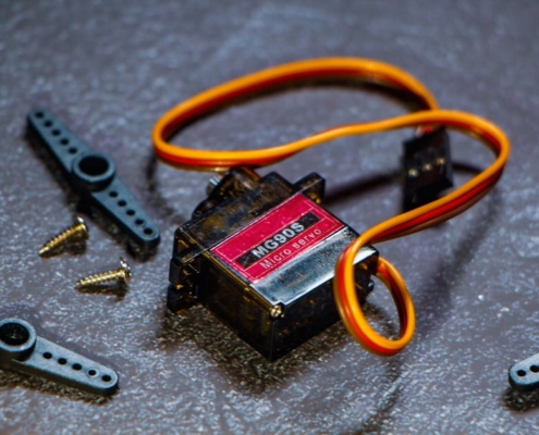 Un micro-robot plus petit qu'un grain de riz pour soigner le cerveau