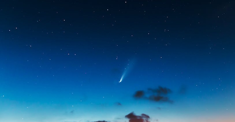 Une comète rare va briller dans le ciel : voici comment l'observer